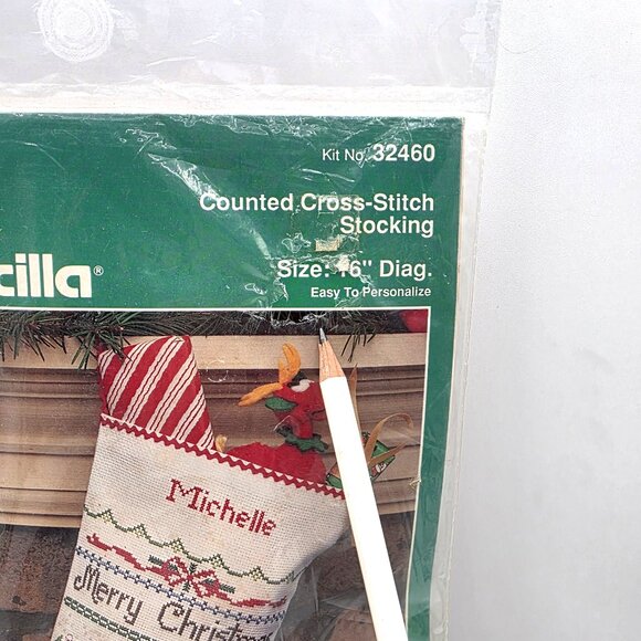 BUCILLA Christmas Heirloom STOCKING #32460 CROSS STITCH MERRY CHRISTMAS 16" PICS - Picture 4 of 7